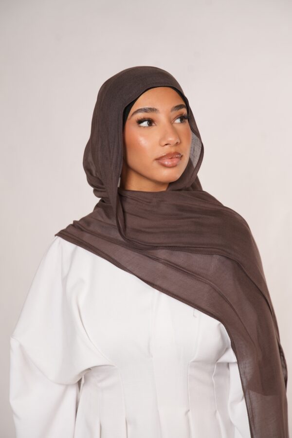 Masanda Modal Hijab – Elegantes Mocca Brown für zeitlosen Look