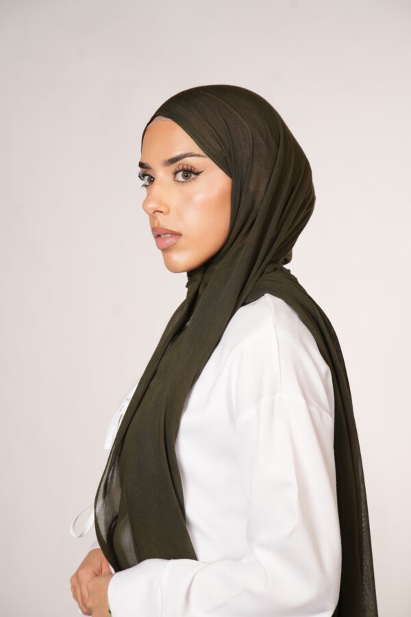Masanda Modal Hijab – Tiefes Forest Grün für eleganten Style - Image 3